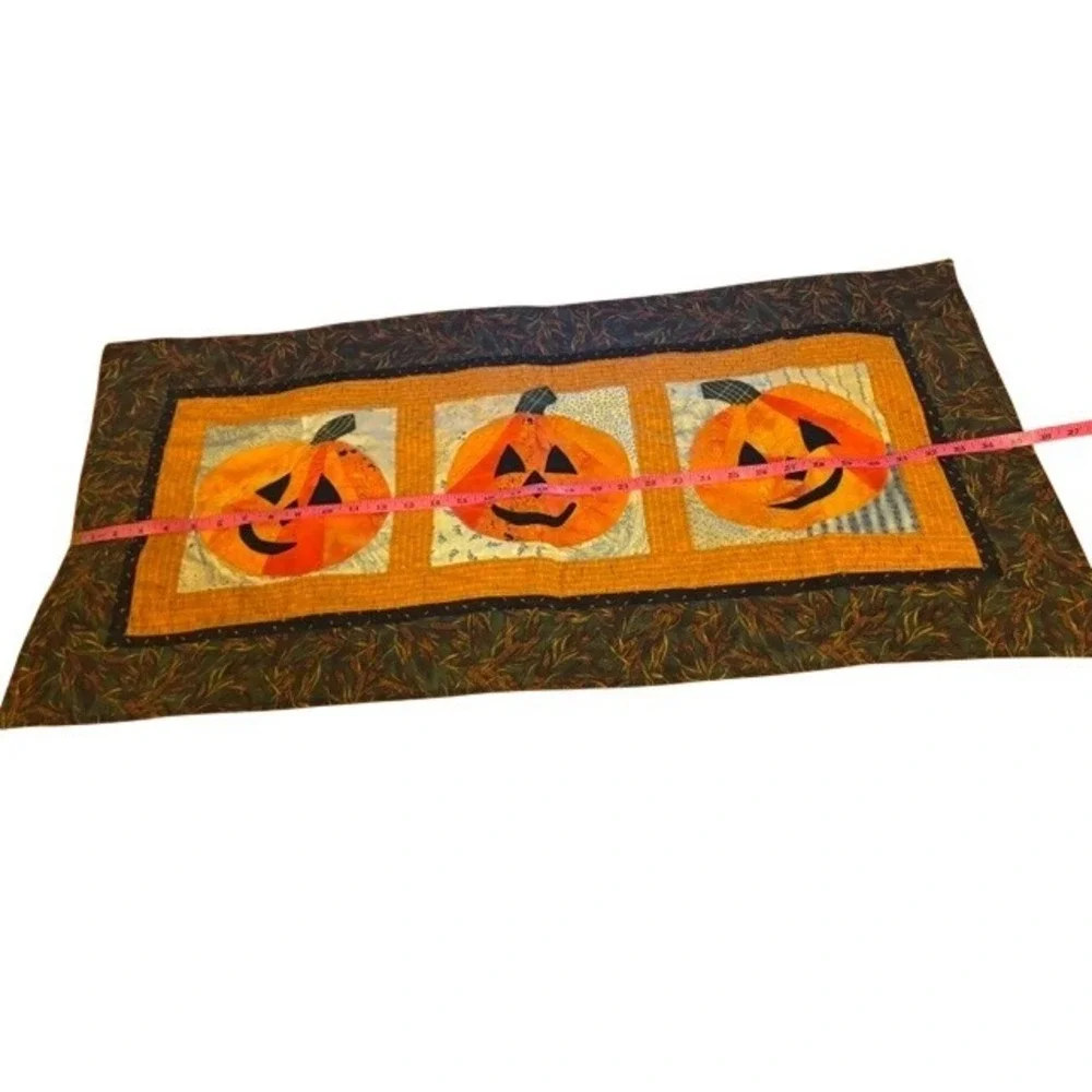 Handmade Quilted Halloween Table Runner Jack-O-Lantern Pumpkin Autumn 35.5x17.5